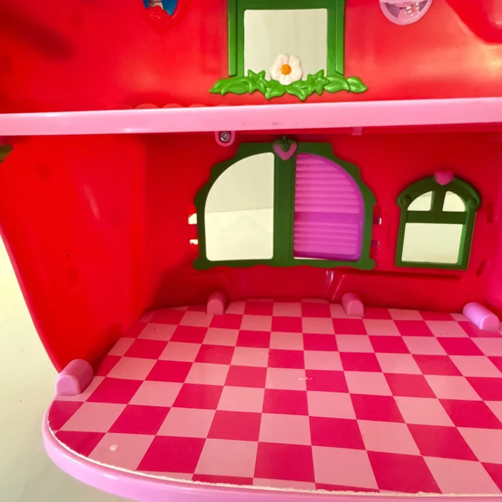 Strawberry Shortcake Bitty Berry Cafe Whirly Bird House Play Set Nostalgic
